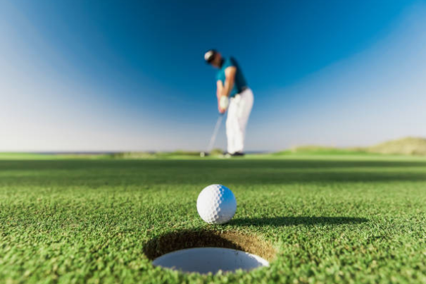 Golf putting image